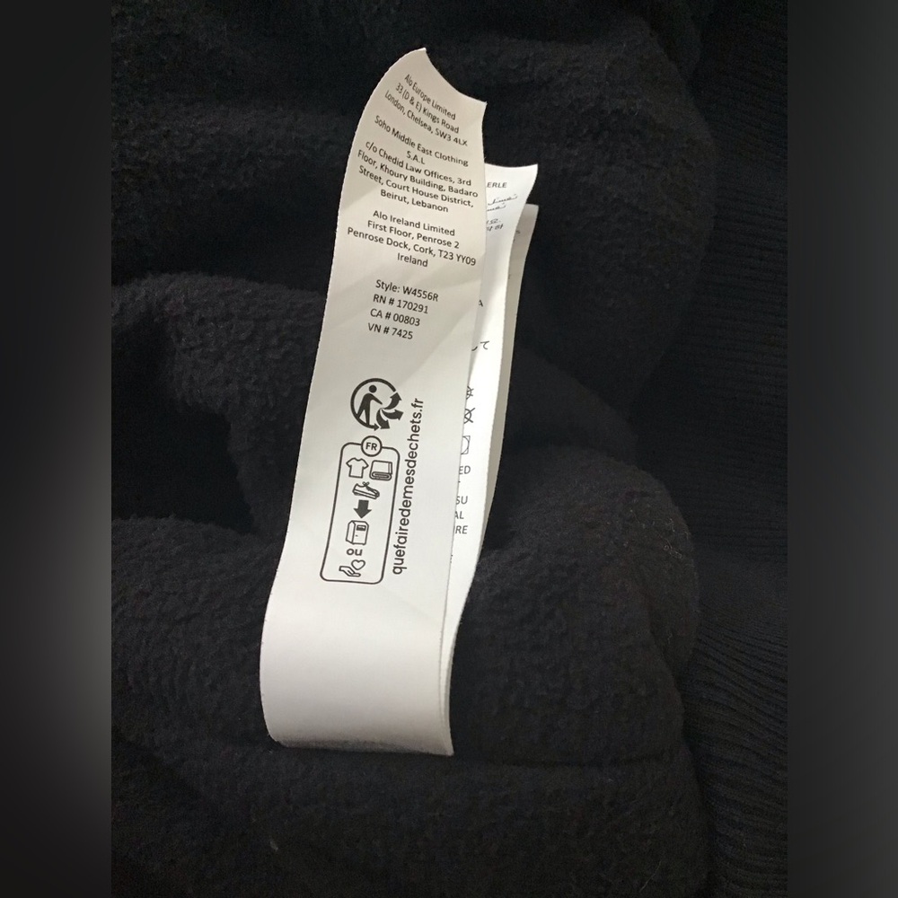 Alo Polar Fleece Cropped Wintry Mix jacket. Size L. Black - Picture 10 of 12